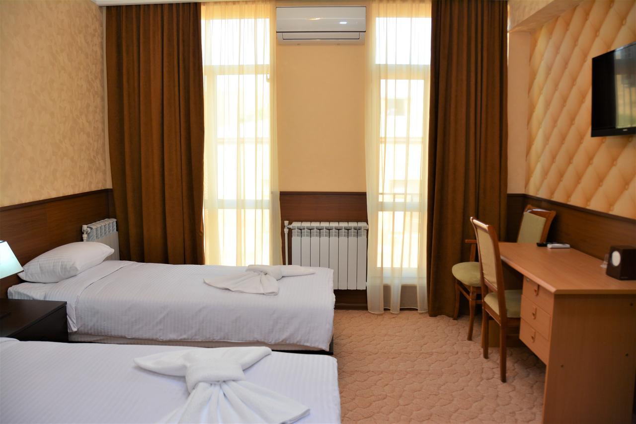 Vayk Hotel Exterior foto