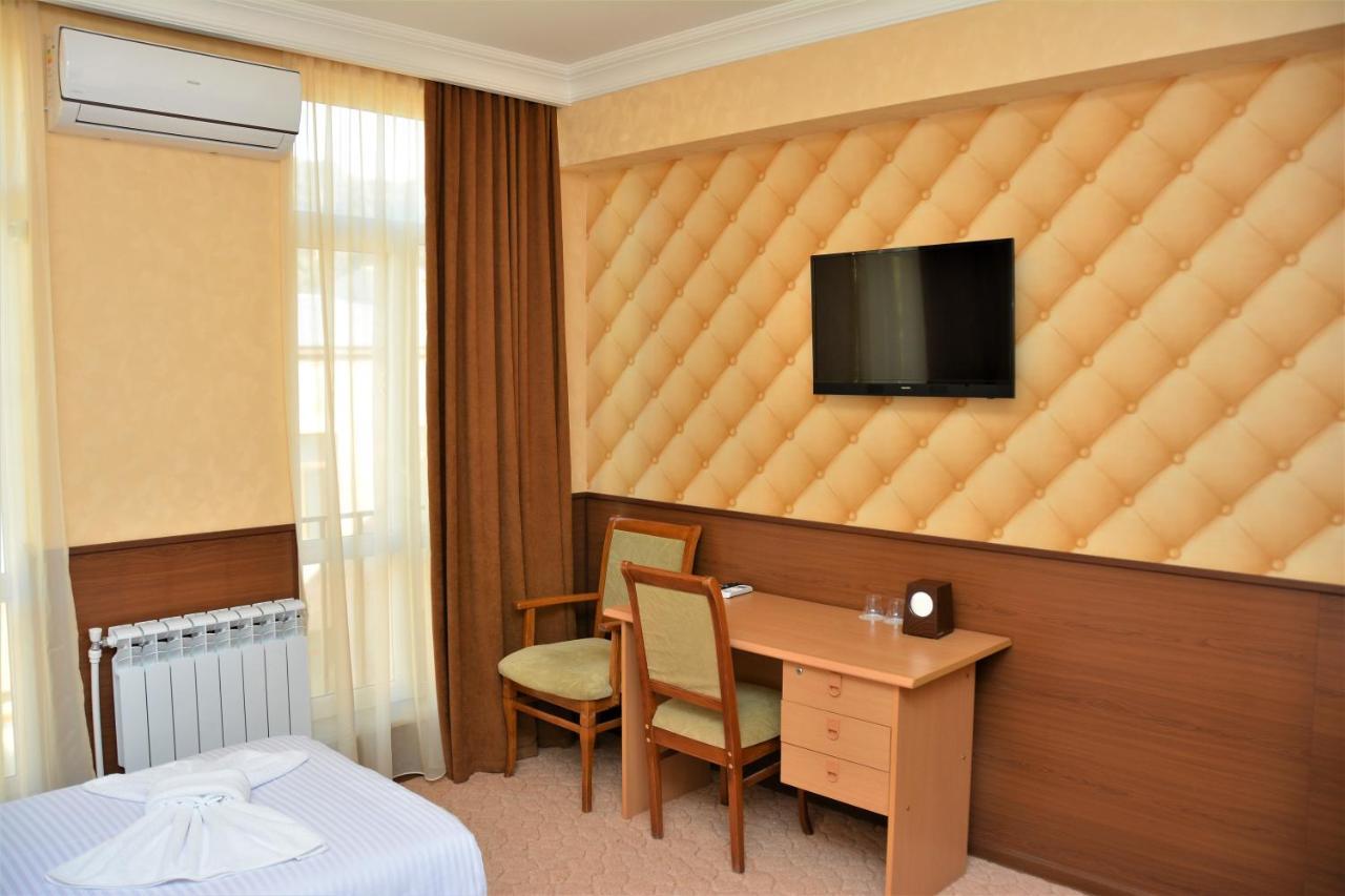 Vayk Hotel Exterior foto